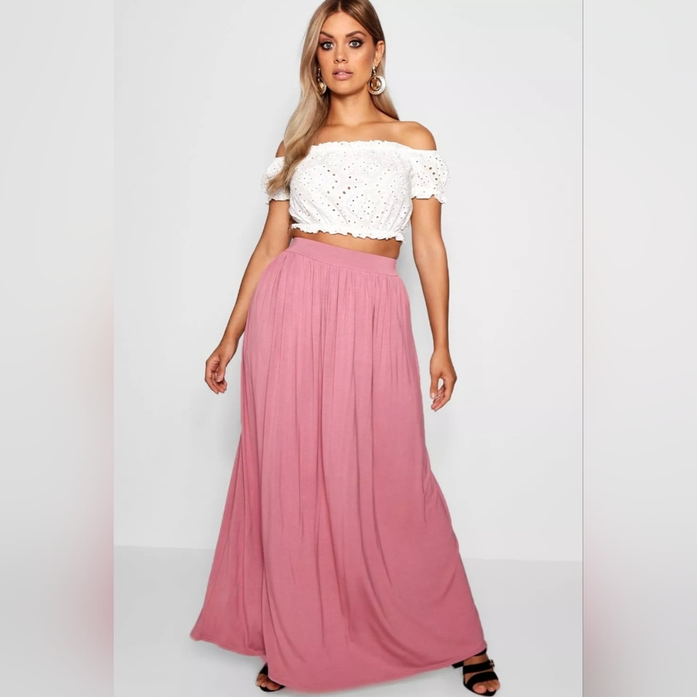 Boohoo Plus Pink Maxi Skirt